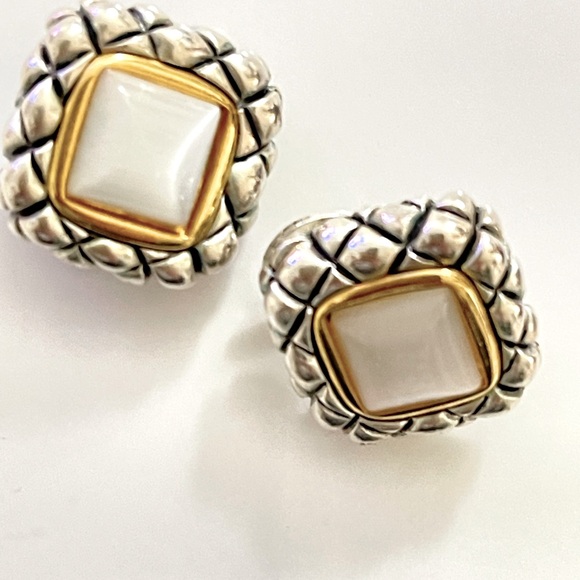 Clip On Earrings…Vintage Pearl… - Picture 1 of 8